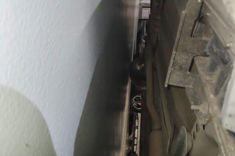 Used Ford Kuga 2017 EcoBoost 180 Two-Wheel-Drive Tiger Leap Model Chassis Front Right