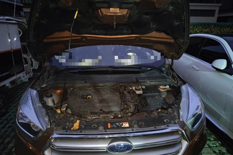 Used Ford Kuga 2017 EcoBoost 180 Two-Wheel-Drive Luxury Wing Edition Engine Bay