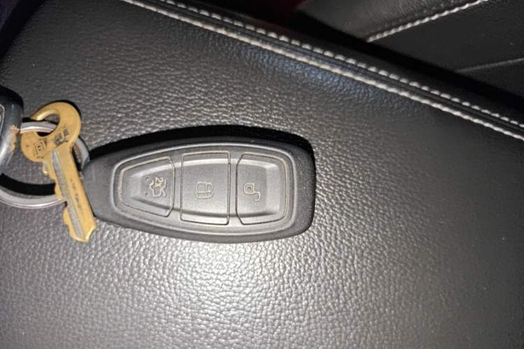 Used Ford Kuga 2017 EcoBoost 180 Two-Wheel-Drive Luxury Wing Edition Vehicle Key