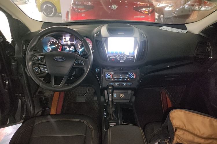Used Ford Kuga 2017 EcoBoost 245 Four-Wheel-Drive Sport Model Center Console