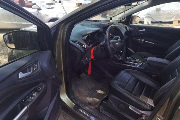 Used Ford Kuga 2017 EcoBoost 180 Two-Wheel-Drive Tiger Leap Model Driver Seat