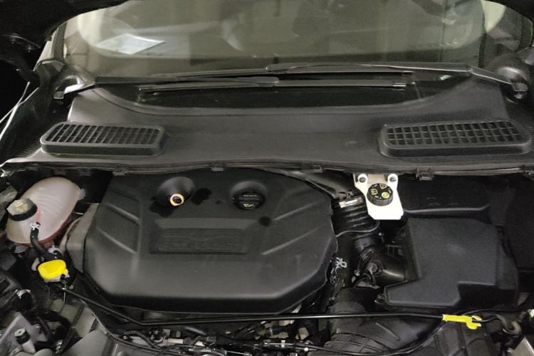 Used Ford Kuga 2017 EcoBoost 245 Four-Wheel-Drive Sport Model Engine Bay