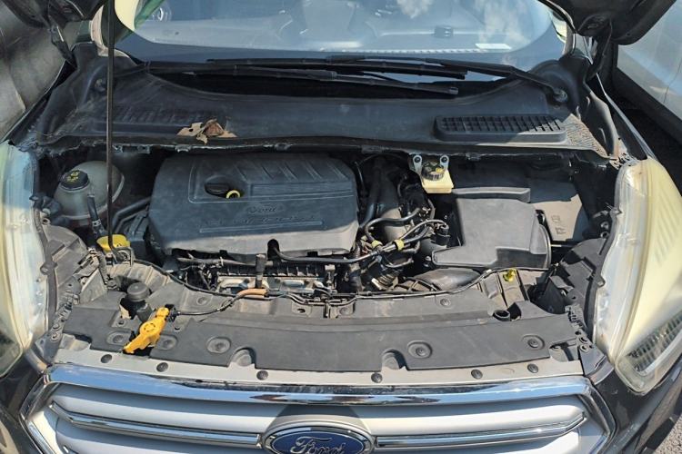 Used Ford Kuga 2017 EcoBoost 180 Four-Wheel Drive Luxury Wing Model Engine Bay