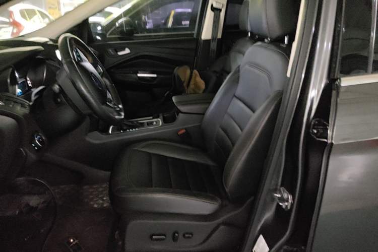 Used Ford Kuga 2017 EcoBoost 245 Four-Wheel-Drive Sport Model Left Front Seat