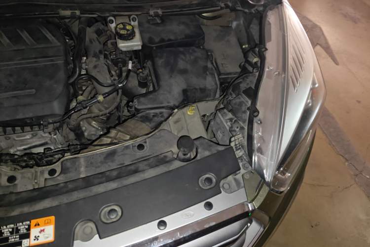 Used Ford Kuga 2017 EcoBoost 180 Four-Wheel Drive Luxury Wing Model Engine Bay Left