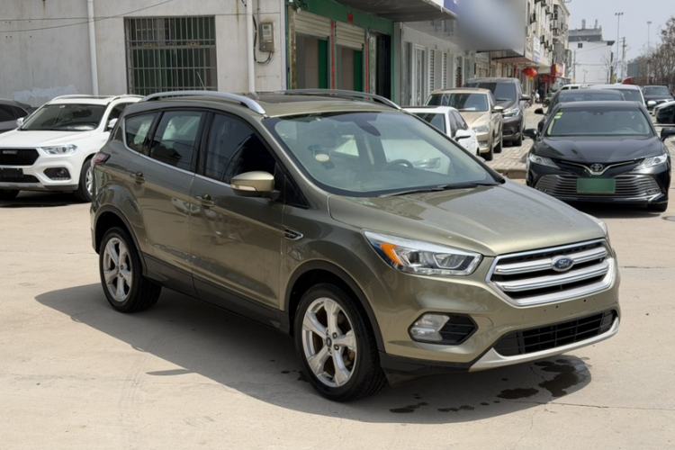 Used Ford Kuga 2017 EcoBoost 180 Two-Wheel-Drive Platinum Edition Exterior 6