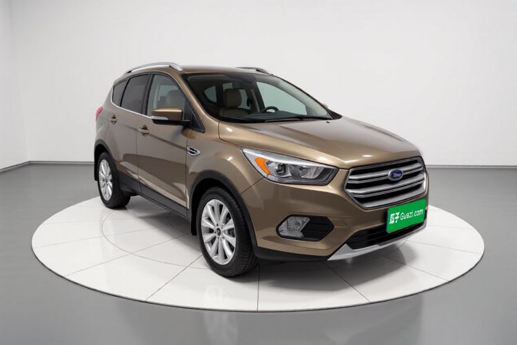 Used Ford Kuga 2017 EcoBoost 180 Two-Wheel-Drive Luxury Wing Edition Front Right 45 Deg