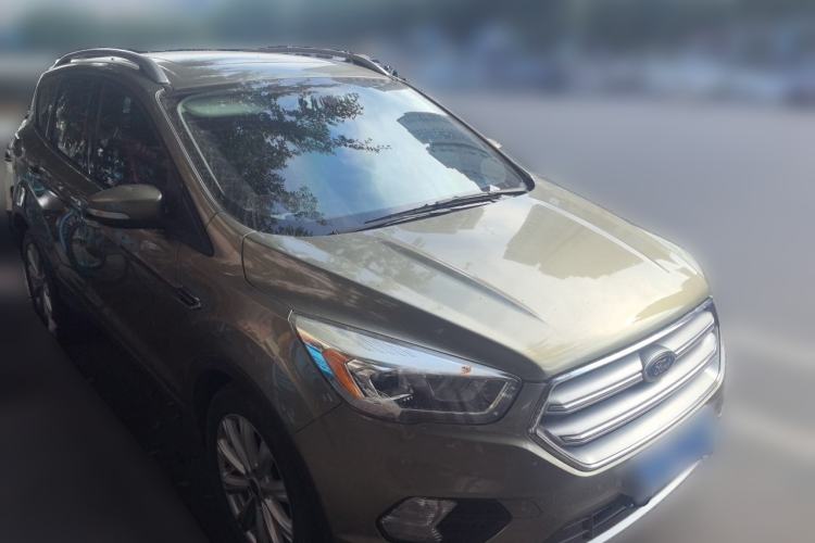 Used Ford Kuga 2017 EcoBoost 180 Two-Wheel-Drive Luxury Wing Edition Front Right 45 Deg