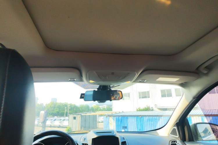 Used Ford Kuga 2017 EcoBoost 180 Two-Wheel-Drive Tiger Leap Model Headliner
