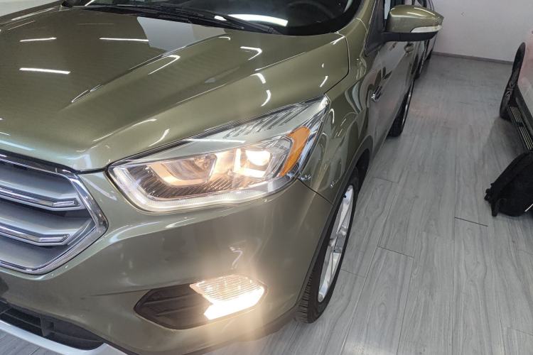 Used Ford Kuga 2017 EcoBoost 180 Two-Wheel-Drive Platinum Edition Left Front Headlight