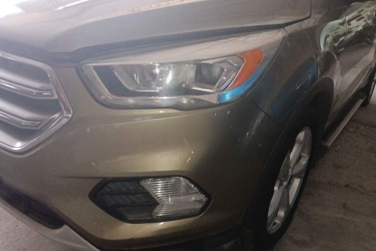 Used Ford Kuga 2017 EcoBoost 180 Two-Wheel-Drive Tiger Leap Model Left Front Headlight
