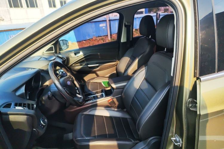 Used Ford Kuga 2017 EcoBoost 180 Two-Wheel-Drive Tiger Leap Model Left Front Seat