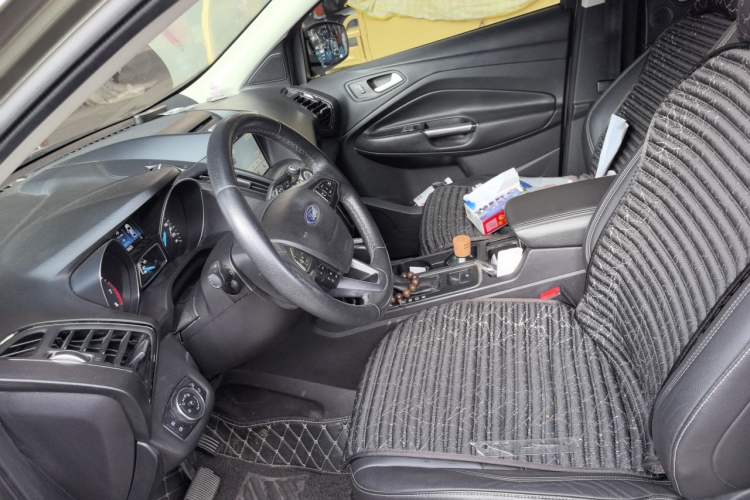 Used Ford Kuga 2017 EcoBoost 180 Two-Wheel-Drive Luxury Wing Edition Left Front Seat