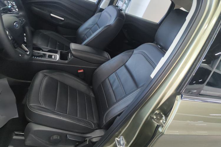 Used Ford Kuga 2017 EcoBoost 180 Two-Wheel-Drive Platinum Edition Left Front Seat
