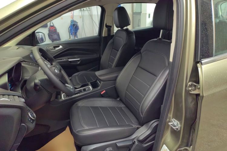 Used Ford Kuga 2017 EcoBoost 180 Two-Wheel-Drive Platinum Edition Left Front Seat