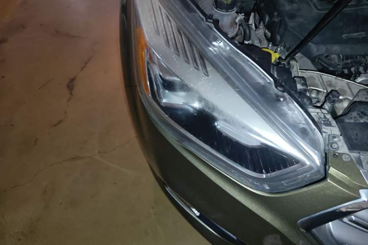 Used Ford Kuga 2017 EcoBoost 180 Four-Wheel Drive Luxury Wing Model Right Front Headlight