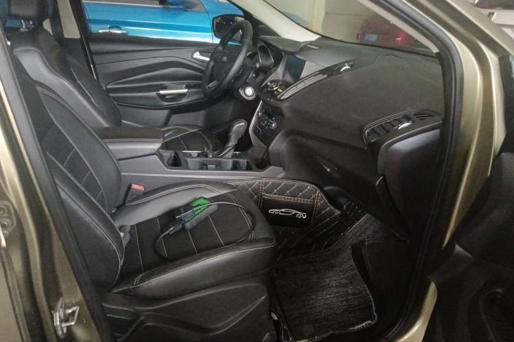 Used Ford Kuga 2017 EcoBoost 180 Two-Wheel-Drive Tiger Leap Model Right Front Seat