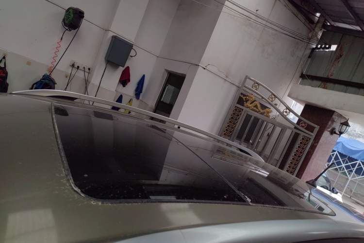 Used Ford Kuga 2017 EcoBoost 180 Two-Wheel-Drive Platinum Edition Roof