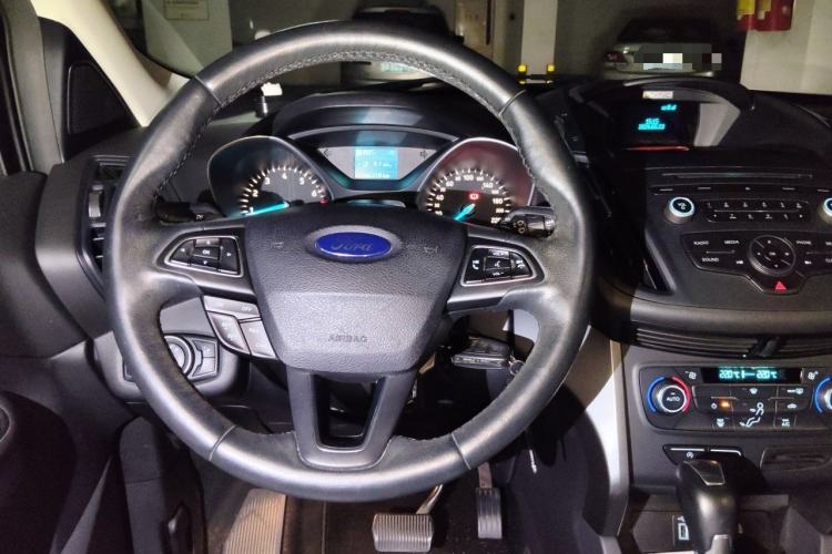 Used Ford Kuga 2017 EcoBoost 180 Two-Wheel-Drive Platinum Edition Steering Wheel