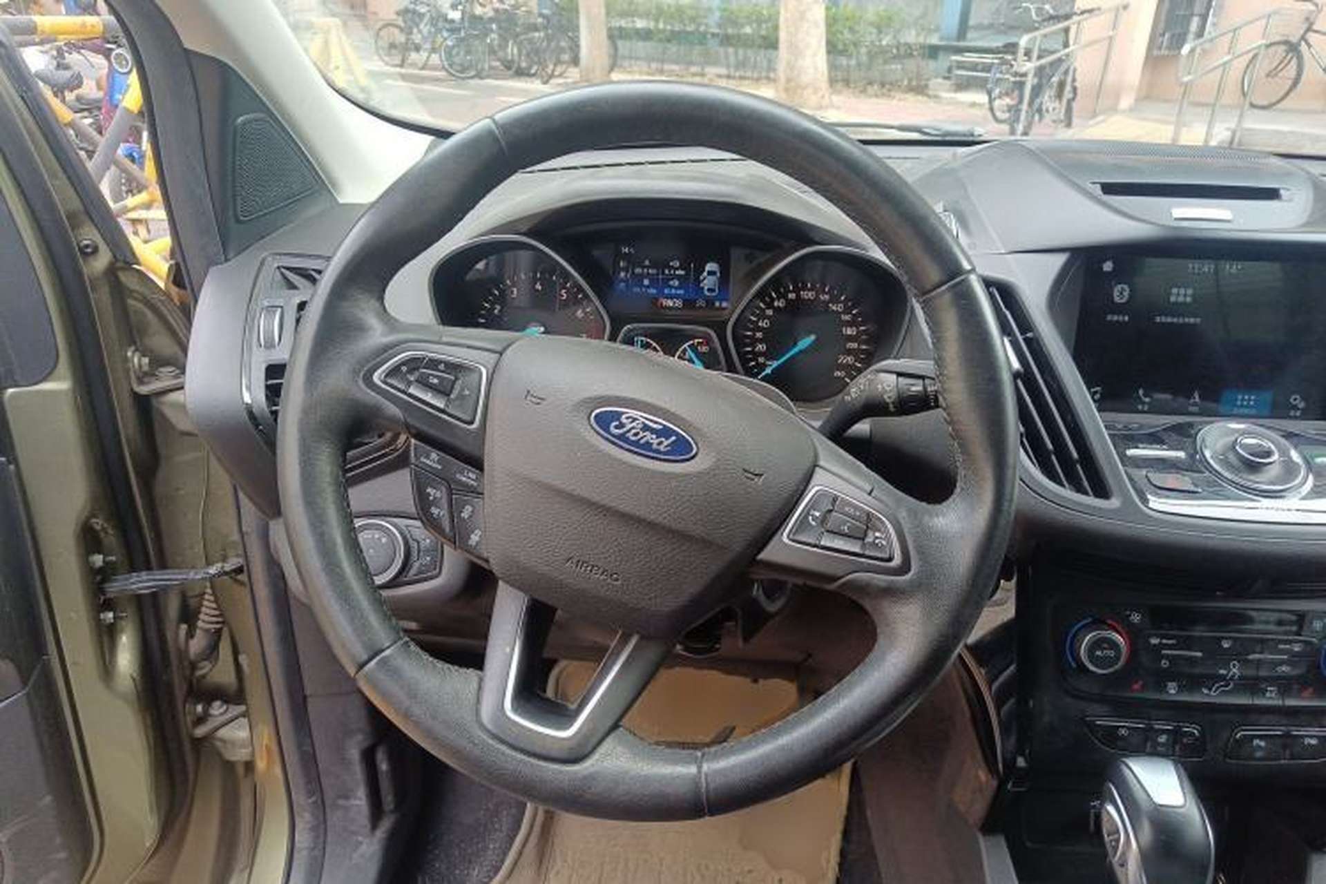 Used Ford Kuga 2017 EcoBoost 245 Four-Wheel Drive Titanium Edition Steering Wheel