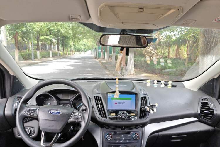 Used Ford Kuga 2017 EcoBoost 180 Two-Wheel-Drive Elite Trim Center Console