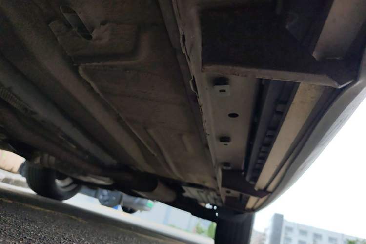 Used Ford Kuga 2017 EcoBoost 180 Two-Wheel-Drive Luxury Wing Edition Chassis Front Left