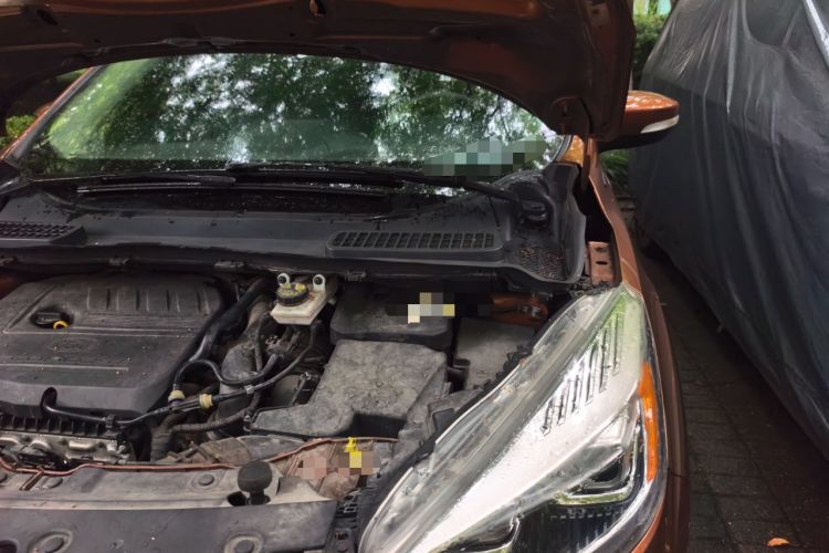 Used Ford Kuga 2017 EcoBoost 180 Two-Wheel-Drive Luxury Wing Edition Engine Bay Left