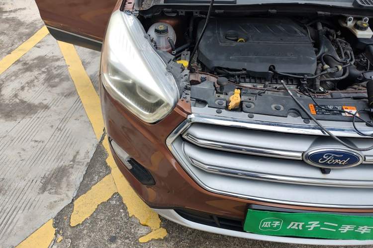 Used Ford Kuga 2017 EcoBoost 180 Two-Wheel-Drive Luxury Wing Edition Engine Bay Right