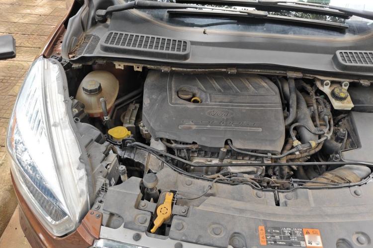 Used Ford Kuga 2017 EcoBoost 180 Two-Wheel-Drive Elite Trim Engine Bay Right