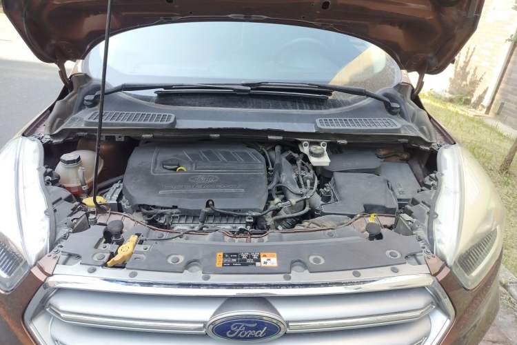 Used Ford Kuga 2017 EcoBoost 180 Two-Wheel-Drive Elite Trim Engine Bay
