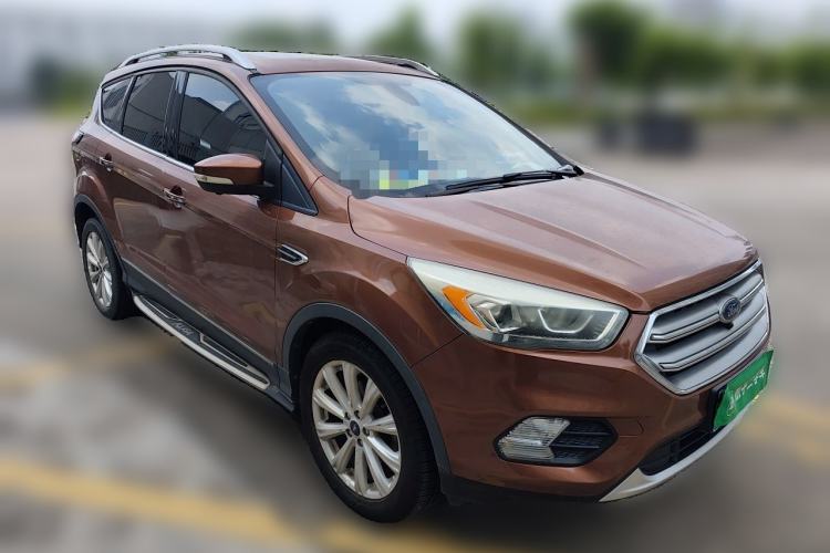 Used Ford Kuga 2017 EcoBoost 180 Two-Wheel-Drive Luxury Wing Edition Front Right 45 Deg