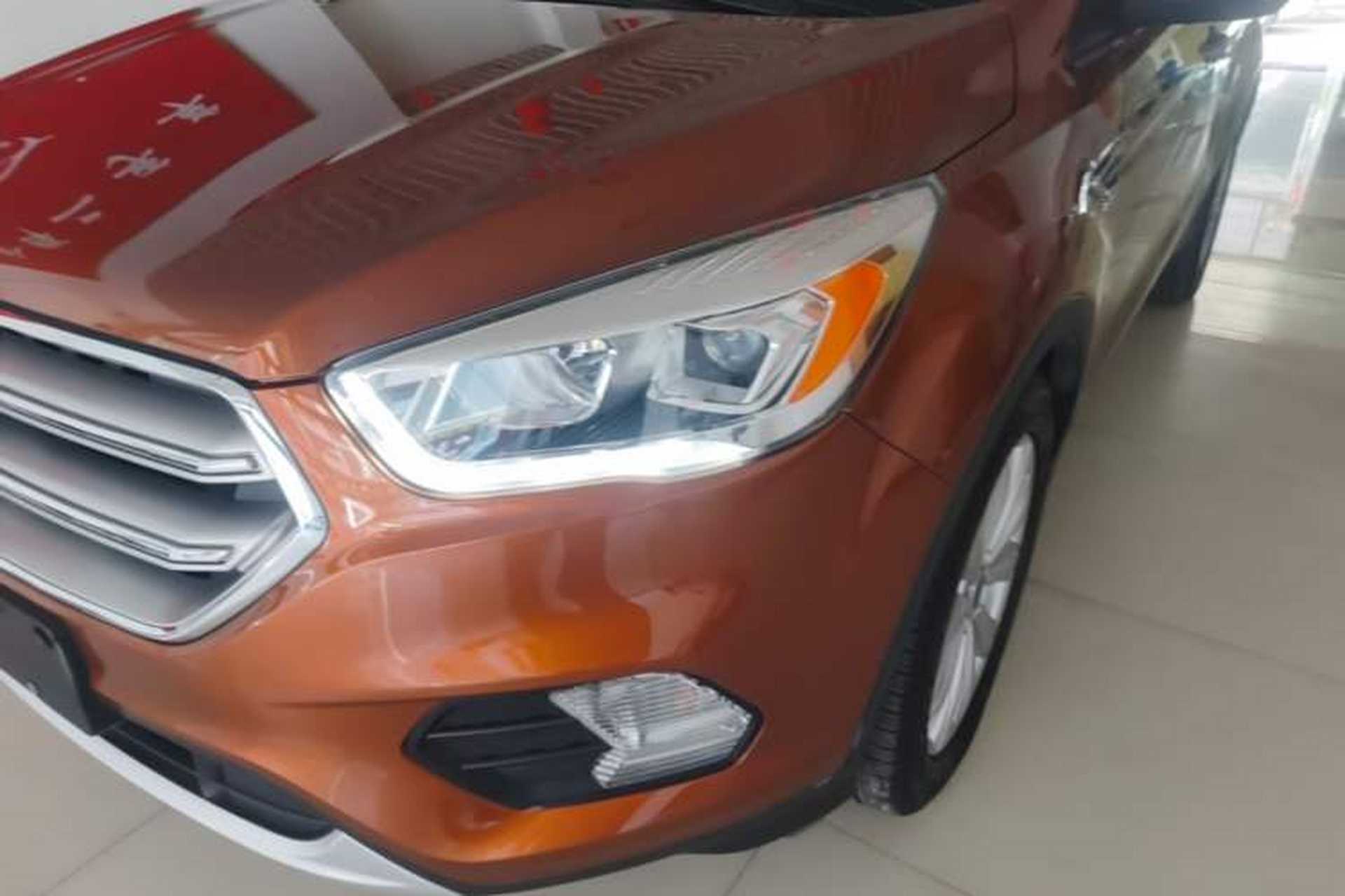 Used Ford Kuga 2017 EcoBoost 180 Two-Wheel-Drive Luxury Wing Edition Left Front Headlight