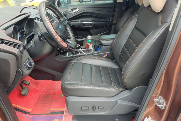 Used Ford Kuga 2017 EcoBoost 245 Four-Wheel-Drive Sport Model Left Front Seat