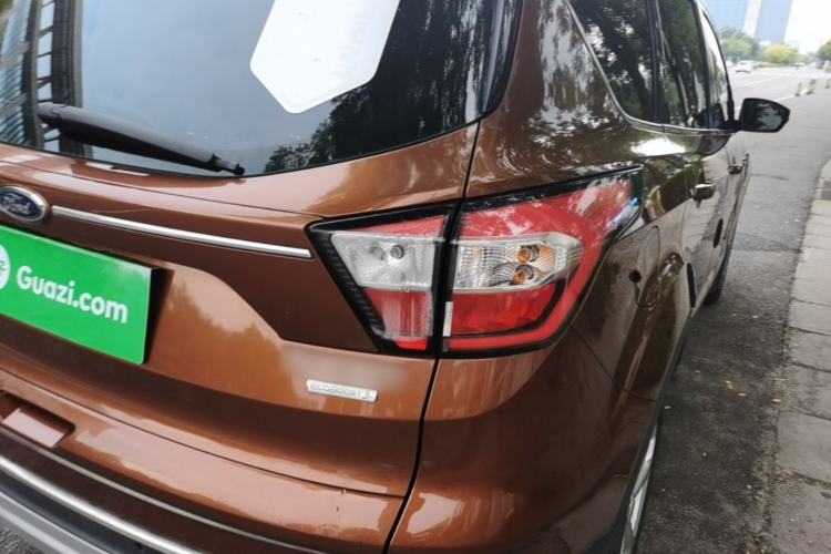Used Ford Kuga 2017 EcoBoost 180 Two-Wheel-Drive Platinum Edition Right Rear Taillight