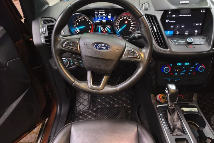 Used Ford Kuga 2017 EcoBoost 180 Two-Wheel-Drive Luxury Wing Edition Steering Wheel