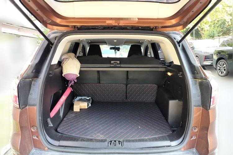 Used Ford Kuga 2017 EcoBoost 180 Two-Wheel-Drive Elite Trim Trunk