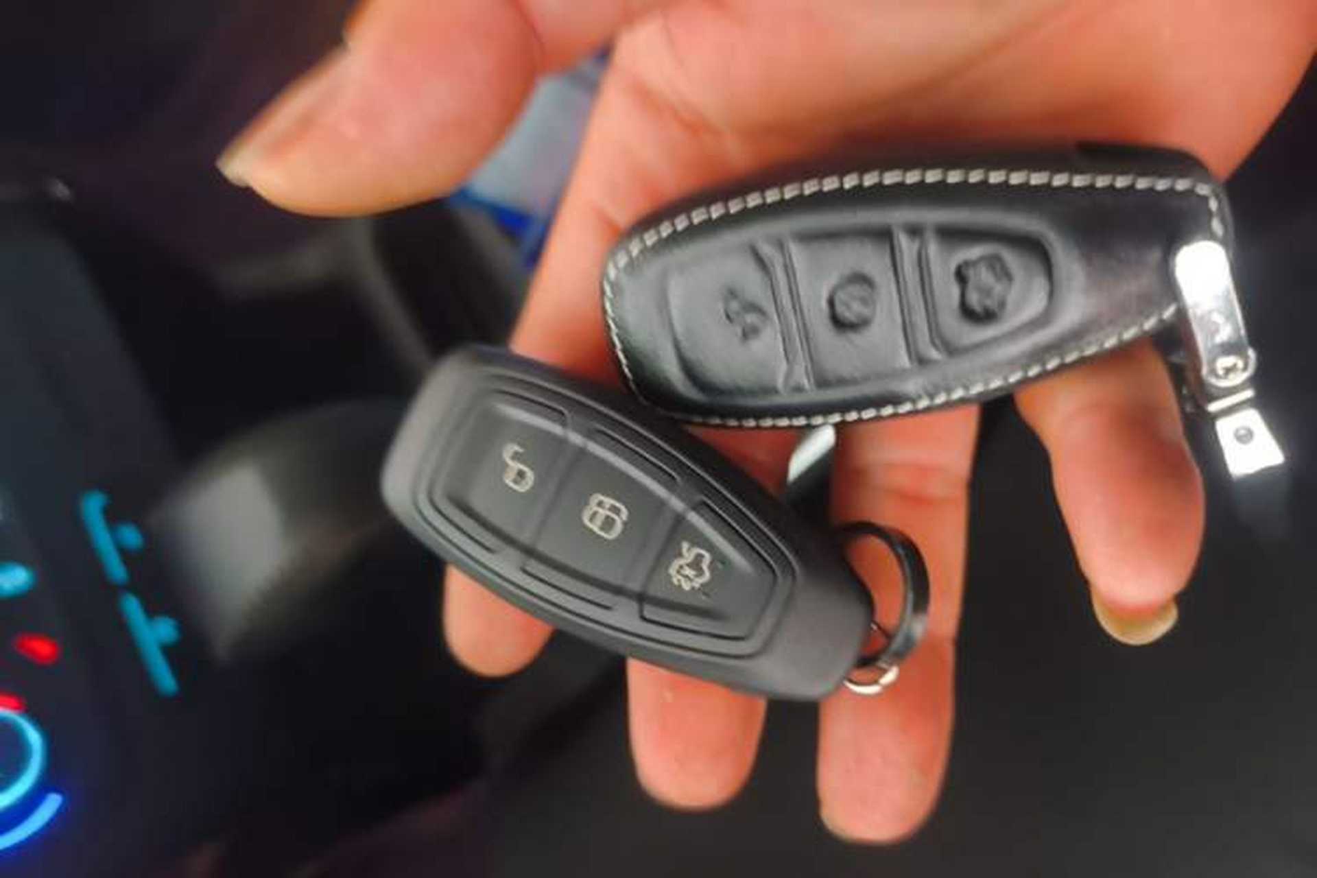Used Ford Kuga 2017 EcoBoost 180 Two-Wheel-Drive Luxury Wing Edition Vehicle Key