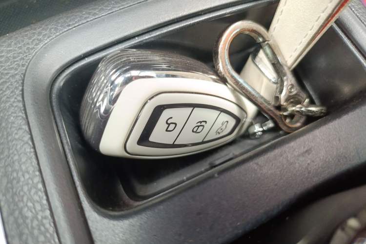 Used Ford Kuga 2017 EcoBoost 245 Four-Wheel-Drive Sport Model Vehicle Key