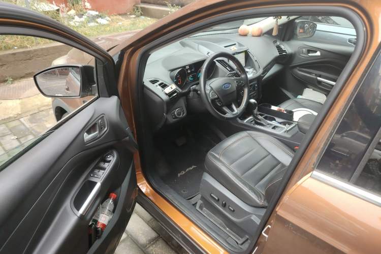 Used Ford Kuga 2017 EcoBoost 245 Four-Wheel-Drive Sport Model Driver Seat