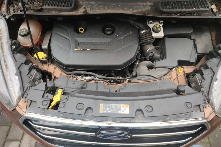 Used Ford Kuga 2017 EcoBoost 245 Four-Wheel-Drive Sport Model Engine Bay