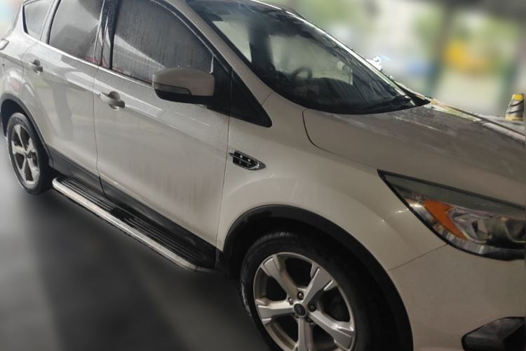 Used Ford Kuga 2017 EcoBoost 180 Two-Wheel-Drive Tiger Leap Model Front Right 45 Deg