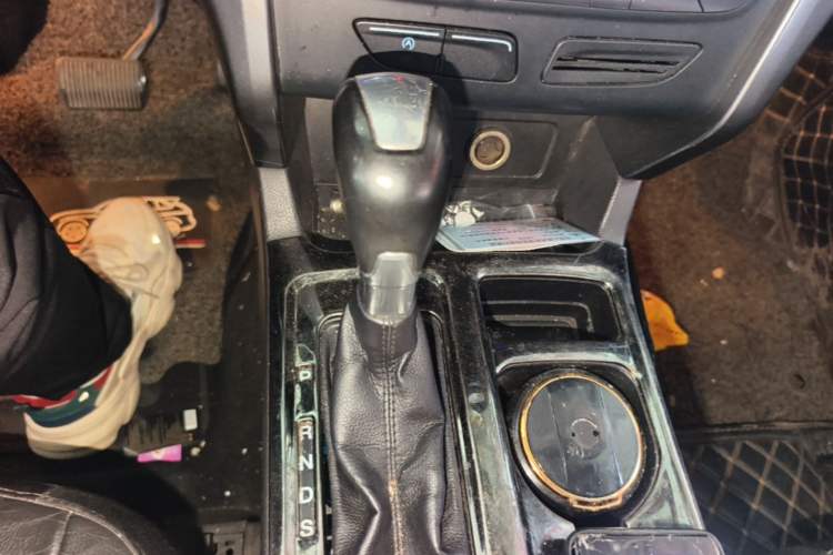 Used Ford Kuga 2017 EcoBoost 180 Two-Wheel-Drive Tiger Leap Model Gear Lever