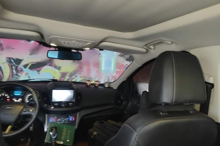 Used Ford Kuga 2017 EcoBoost 180 Two-Wheel-Drive Tiger Leap Model Headliner