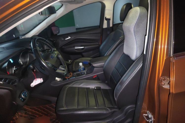 Used Ford Kuga 2017 EcoBoost 180 Two-Wheel-Drive Luxury Wing Edition Left Front Seat