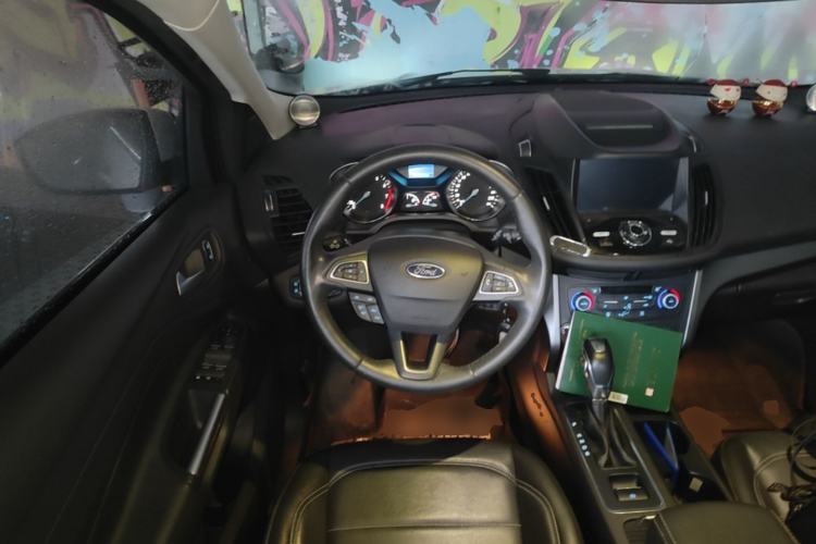 Used Ford Kuga 2017 EcoBoost 180 Two-Wheel-Drive Tiger Leap Model Steering Wheel