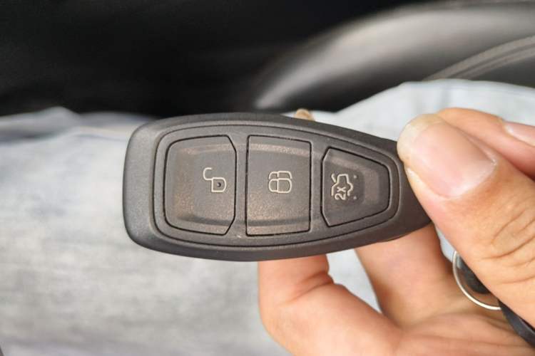 Used Ford Kuga 2017 EcoBoost 245 4x4 Prestige Edition Vehicle Key
