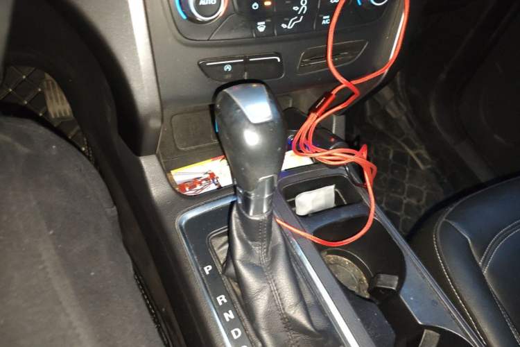 Used Ford Kuga 2017 EcoBoost 180 Two-Wheel-Drive Tiger Leap Model Gear Lever