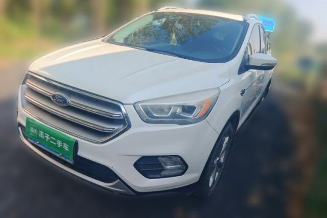 Ford Kuga 2017 EcoBoost 180 Two-Wheel-Drive Tiger Leap Model usado
