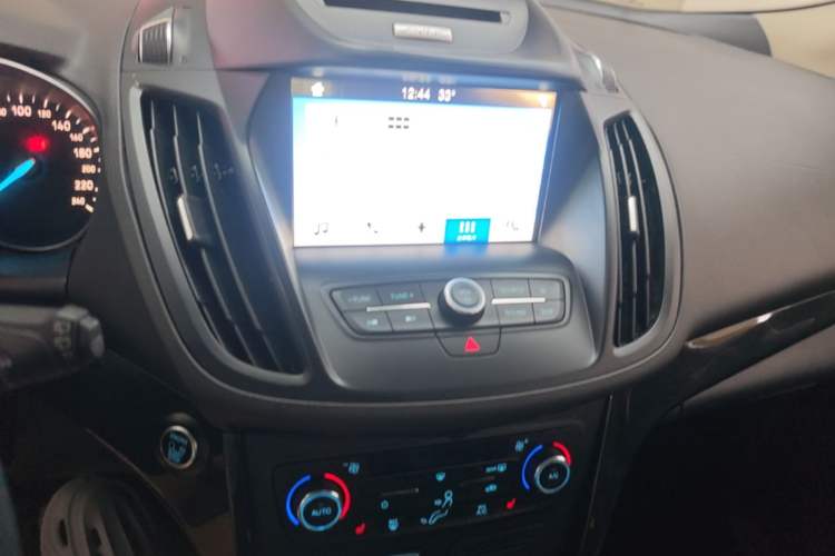Used Ford Kuga 2017 EcoBoost 245 4x4 Prestige Edition Audio And AC Panel