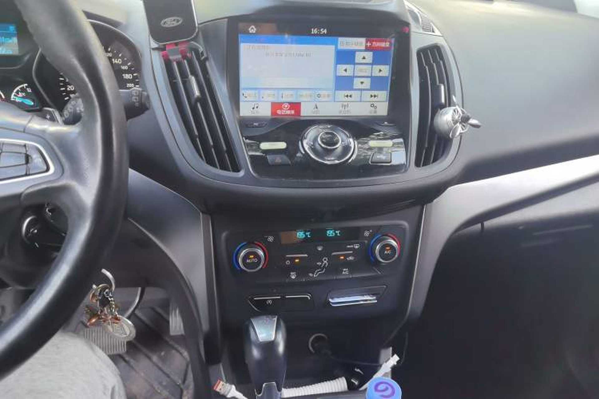 Used Ford Kuga 2017 EcoBoost 180 Two-Wheel-Drive Tiger Leap Model Audio And AC Panel